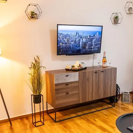 Sympatico Central Apartment In Athens-2